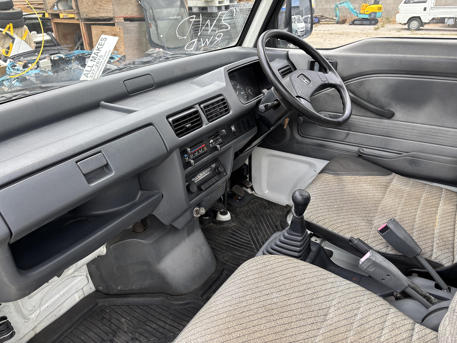 Honda-Acty-1993-Truck-32