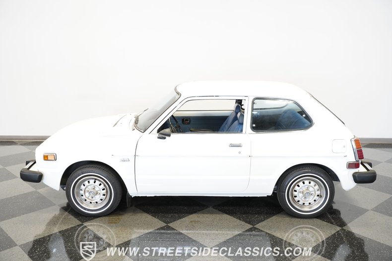 Honda-Civic-1978-White-Blue-10