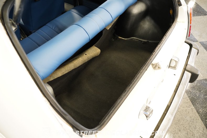 Honda-Civic-1978-White-Blue-25