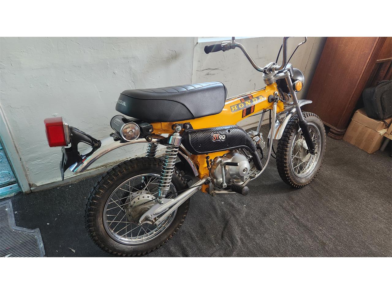 Honda-Motorcycle-1974-Yellow-Black-6