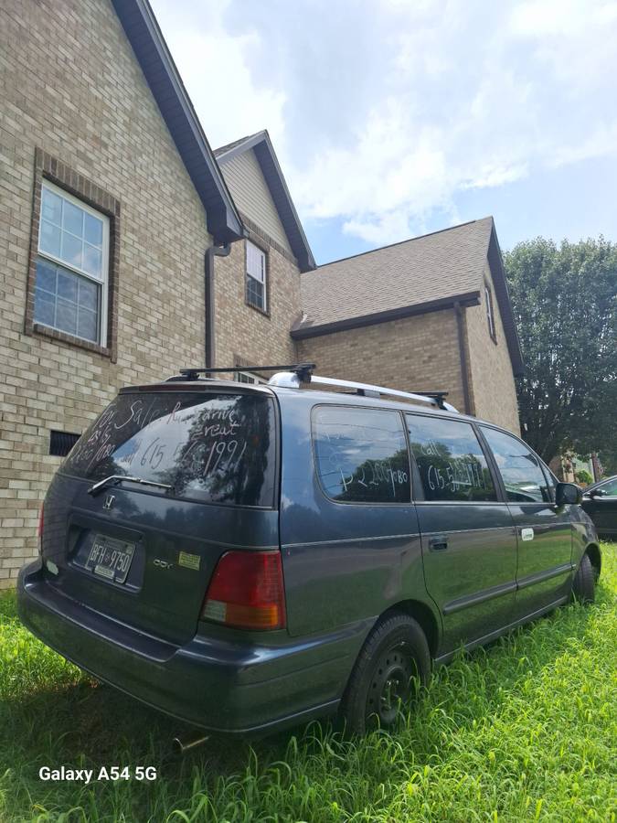 Honda-Odyssey-1995-grey-3