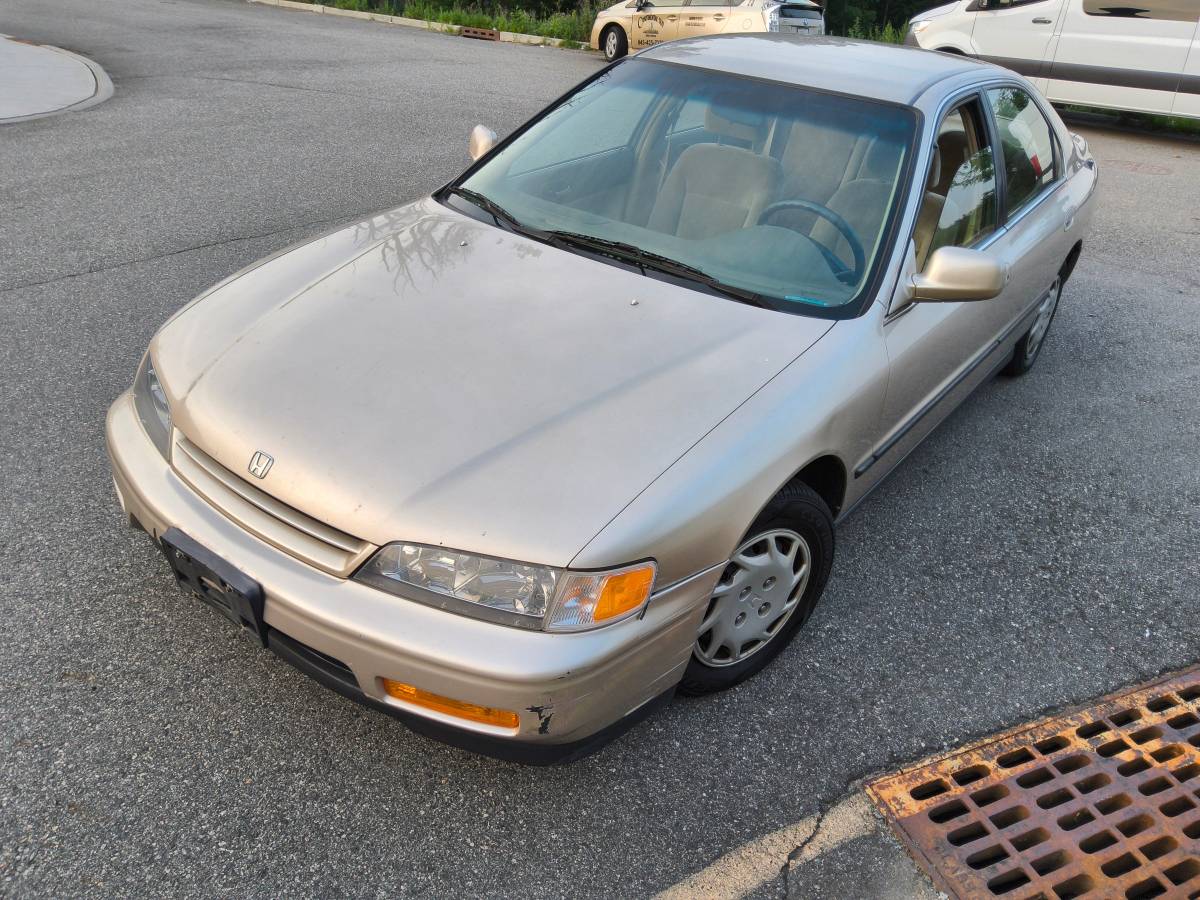 Honda-accord-ex-1994-orange-1