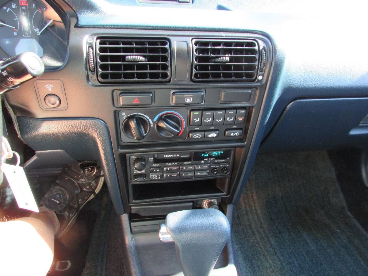 Honda-accord-ex-wagon-1992-white-10