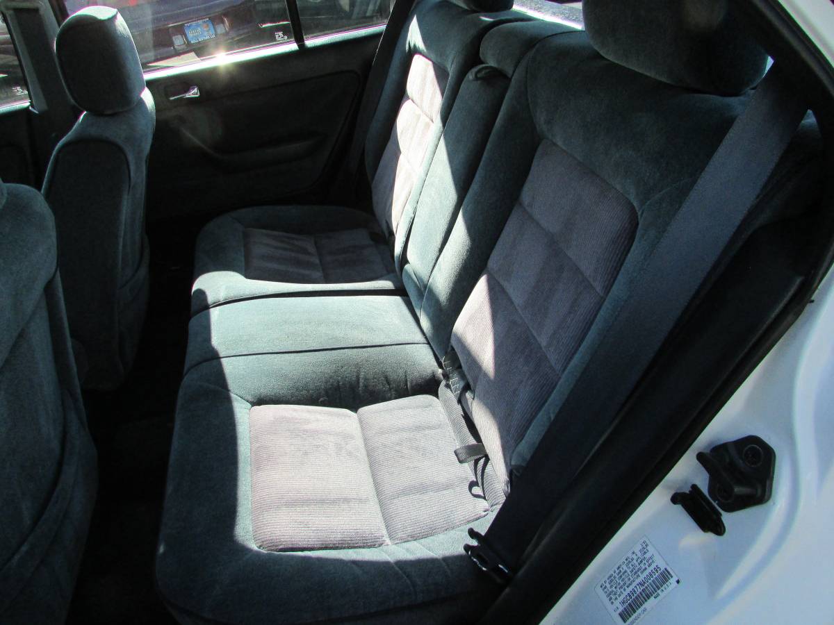 Honda-accord-ex-wagon-1992-white-12