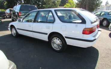 Honda-accord-ex-wagon-1992-white-4