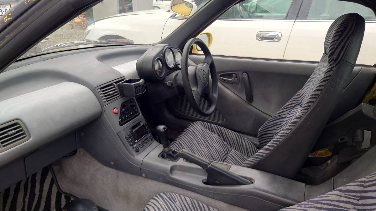 Honda-beat-1991-yellow-5