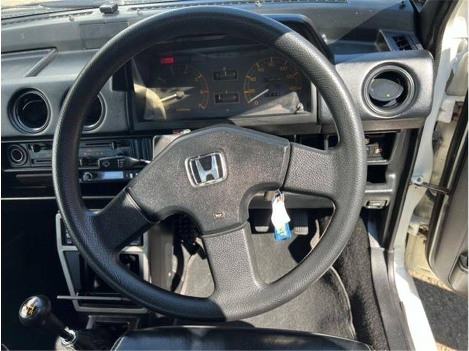 Honda-city-1984-14