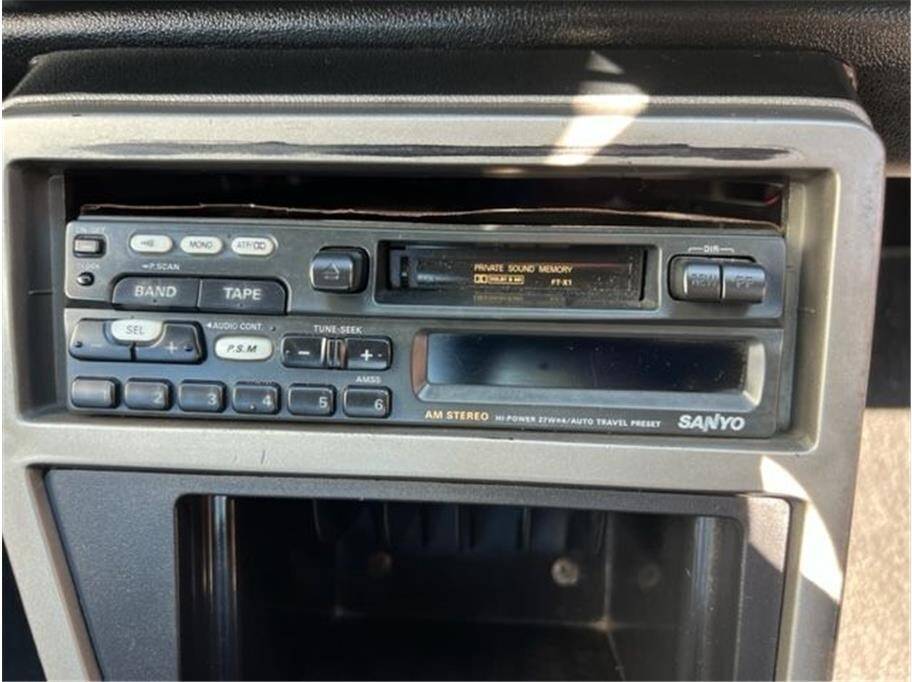 Honda-city-1984-17