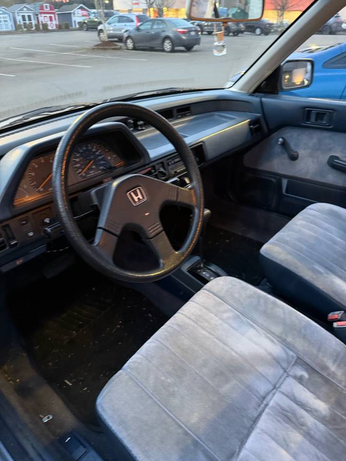 Honda-civic-sedan-1986-blue-12