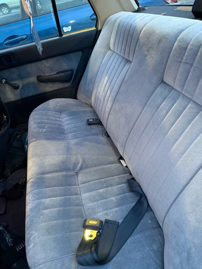 Honda-civic-sedan-1986-blue-7
