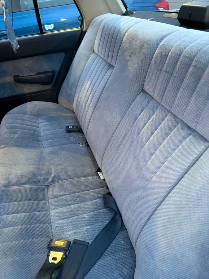 Honda-civic-sedan-1986-blue-8
