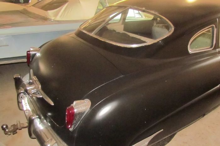 Hudson-Commodore-1950-Satin-Black-17