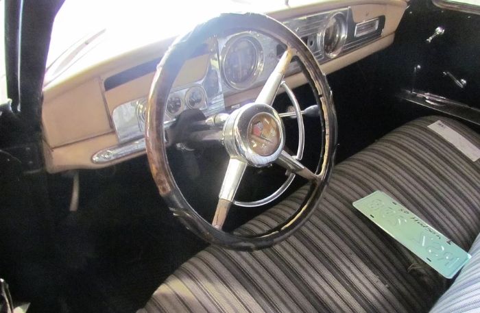 Hudson-Commodore-1950-Satin-Black-23