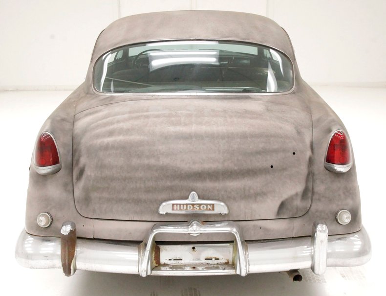 Hudson-Hornet-1954-Grey-primer-Dark-Green-2