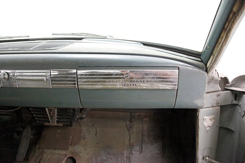 Hudson-Hornet-1954-Grey-primer-Dark-Green-48