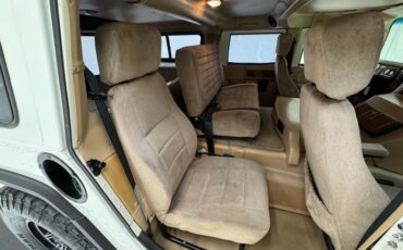 Hummer-1995-White-Tan-12