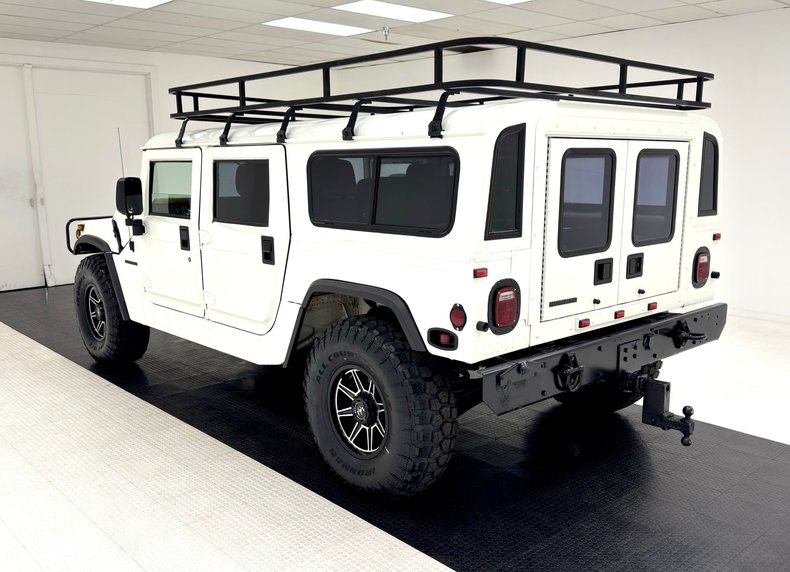 Hummer-1995-White-Tan-14