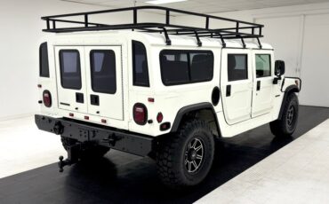 Hummer-1995-White-Tan-16