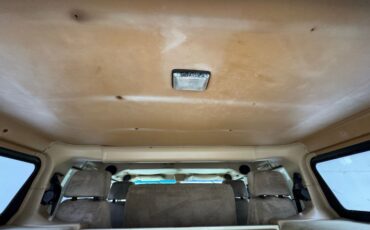 Hummer-1995-White-Tan-40