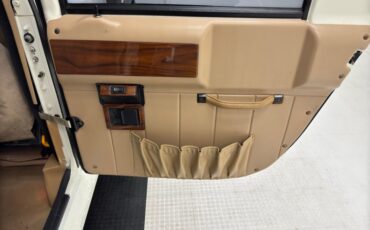 Hummer-1995-White-Tan-43