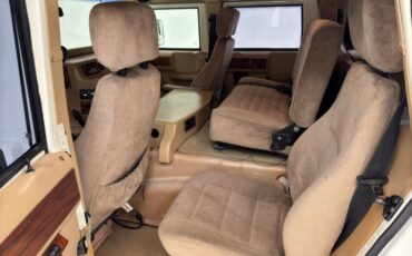 Hummer-1995-White-Tan-46