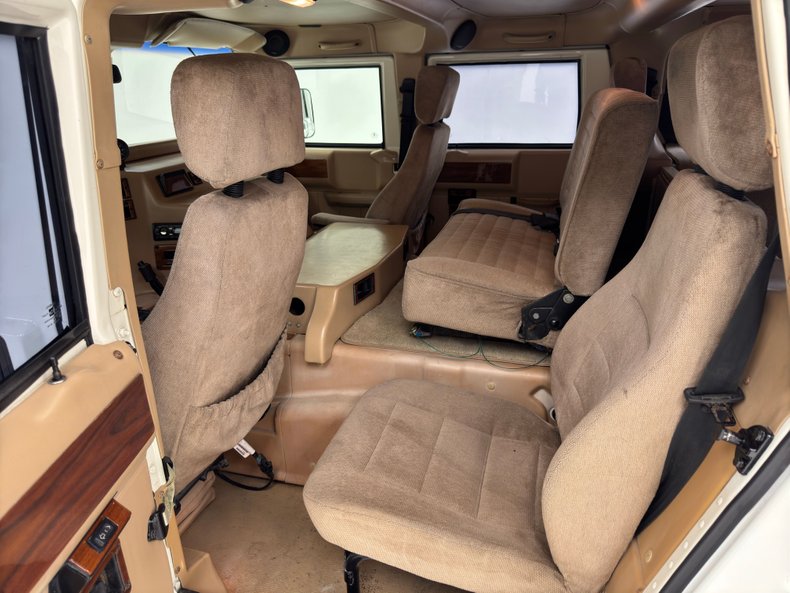 Hummer-1995-White-Tan-46