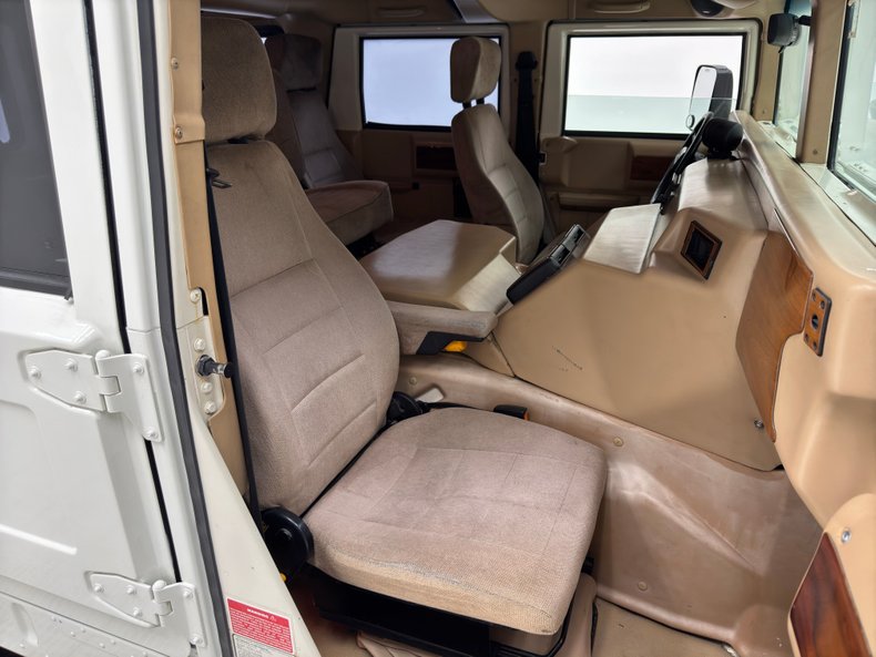 Hummer-1995-White-Tan-47