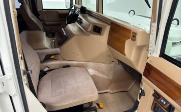 Hummer-1995-White-Tan-48