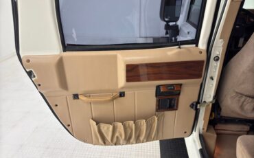 Hummer-1995-White-Tan-5