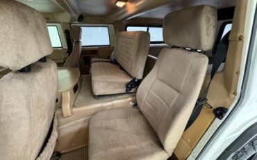Hummer-1995-White-Tan-6