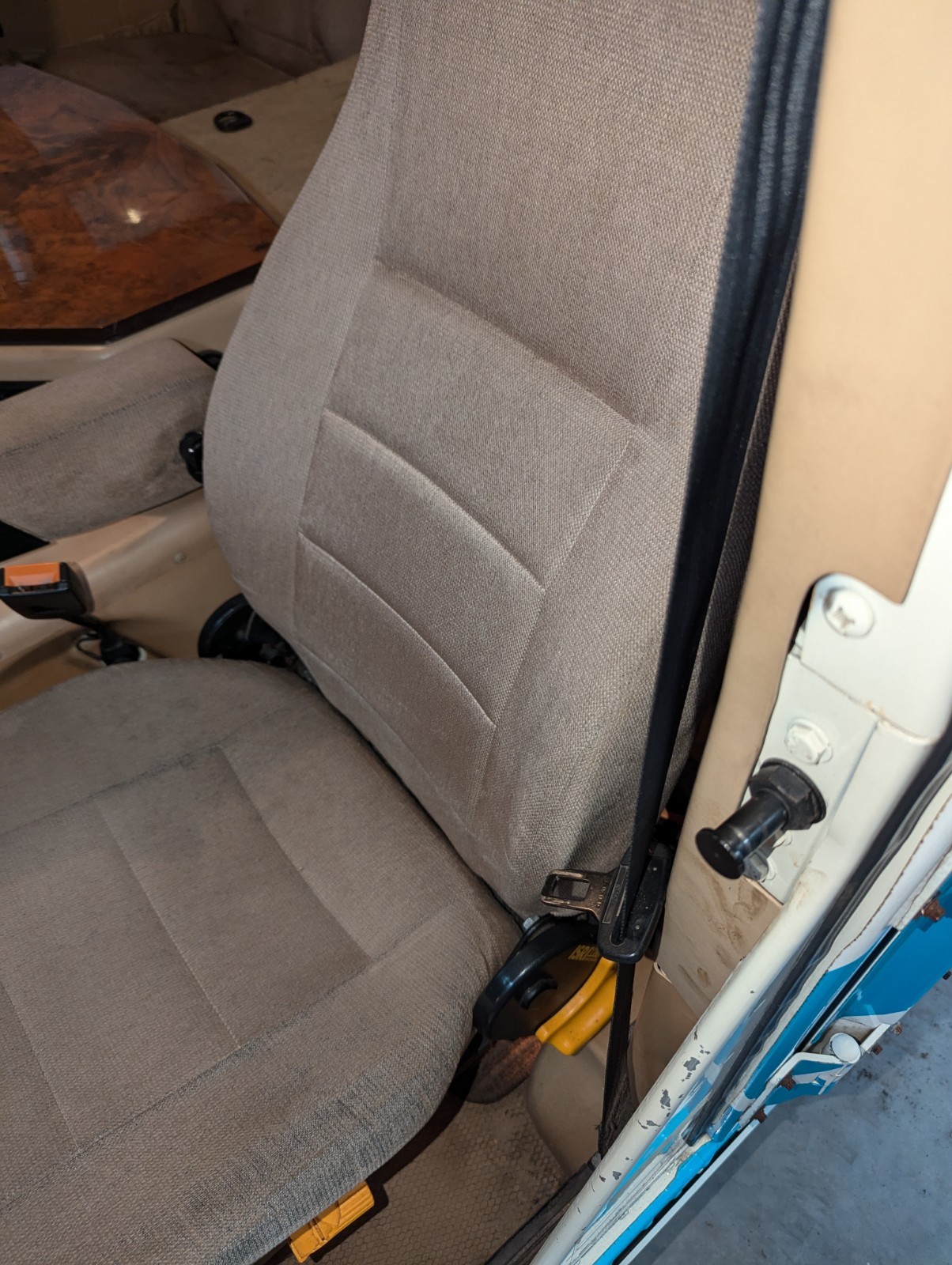 Hummer-H1-1995-HMC4-26