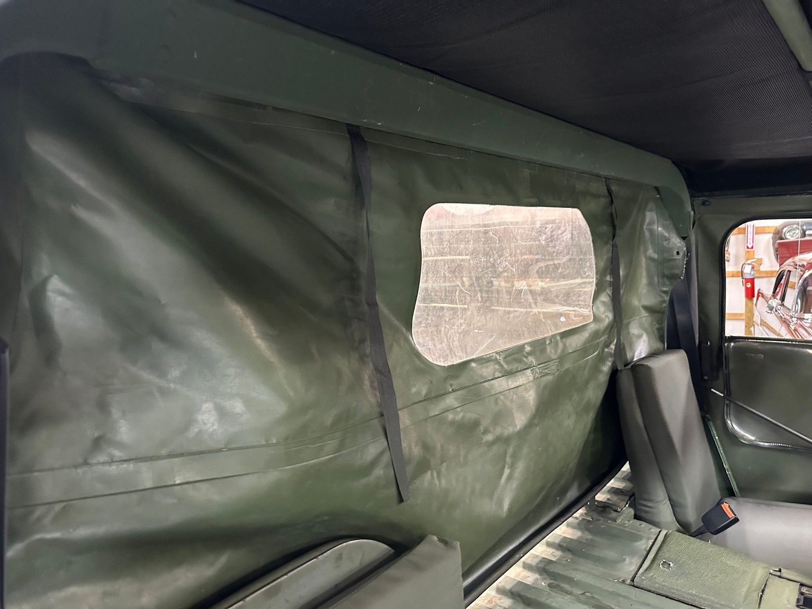 Hummer-Military-1992-Pickup-Truck-36
