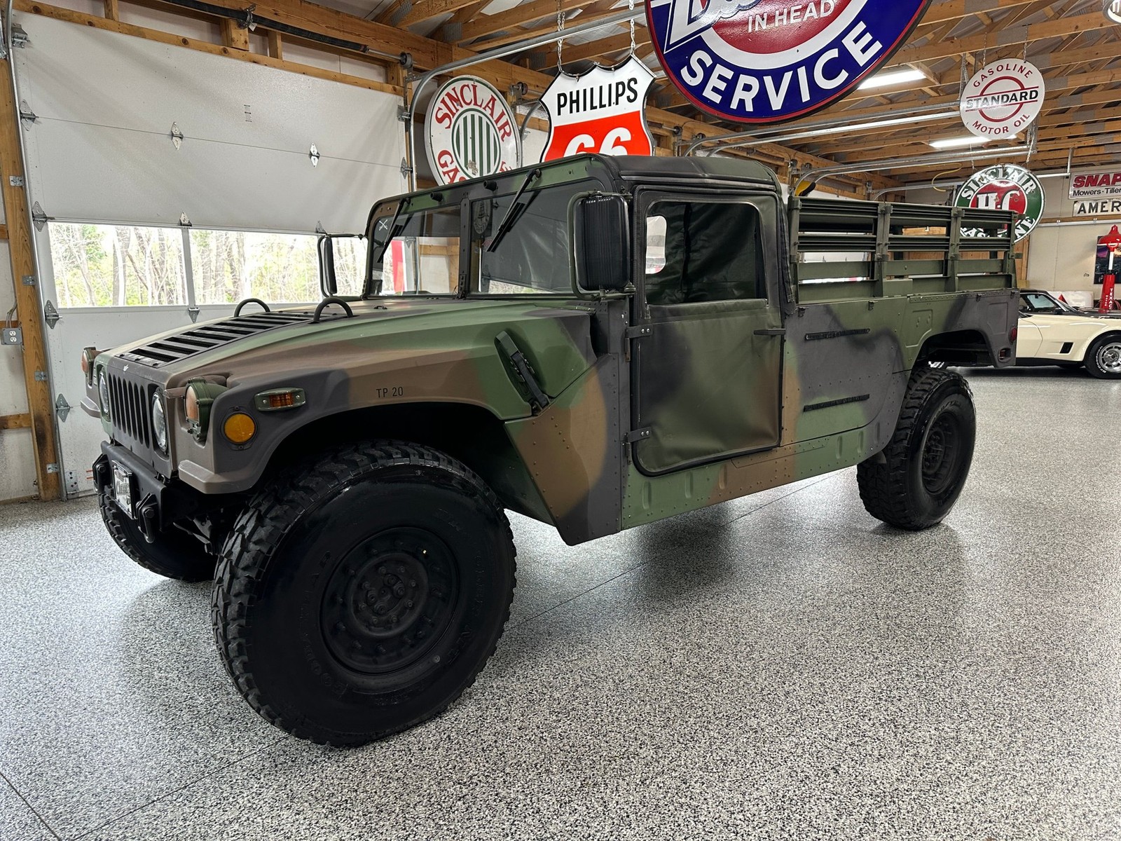 Hummer-Military-1992-Pickup-Truck-5