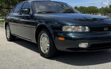 Infiniti-J30-1993-Sedan-2