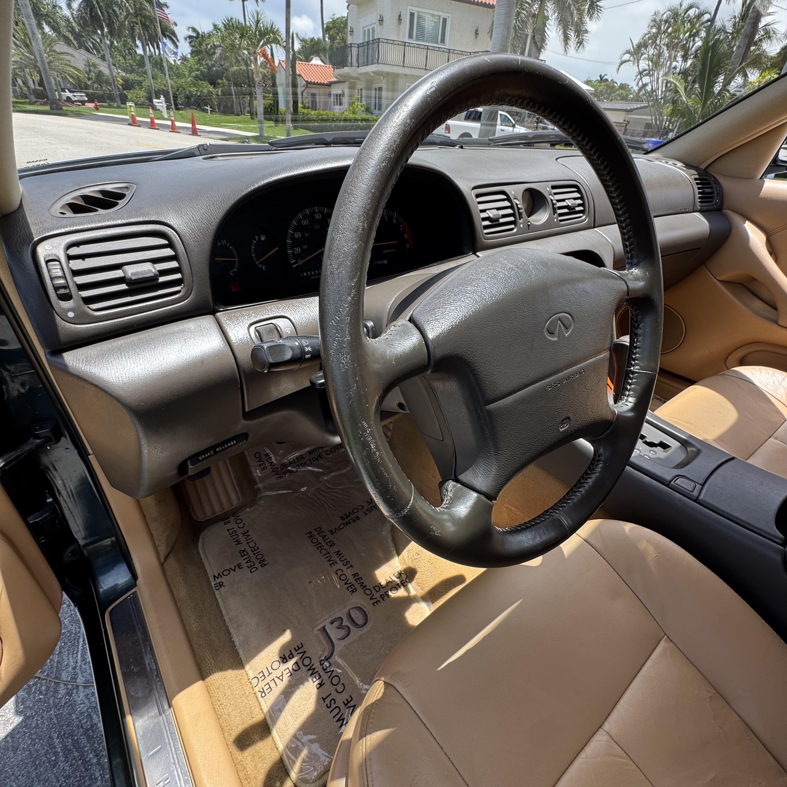 Infiniti-J30-1993-Sedan-21