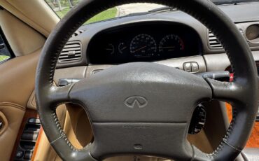 Infiniti-J30-1993-Sedan-24