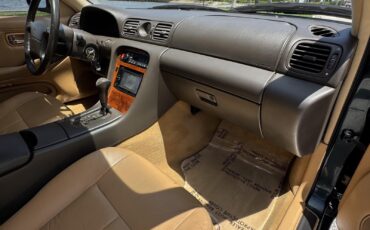 Infiniti-J30-1993-Sedan-28