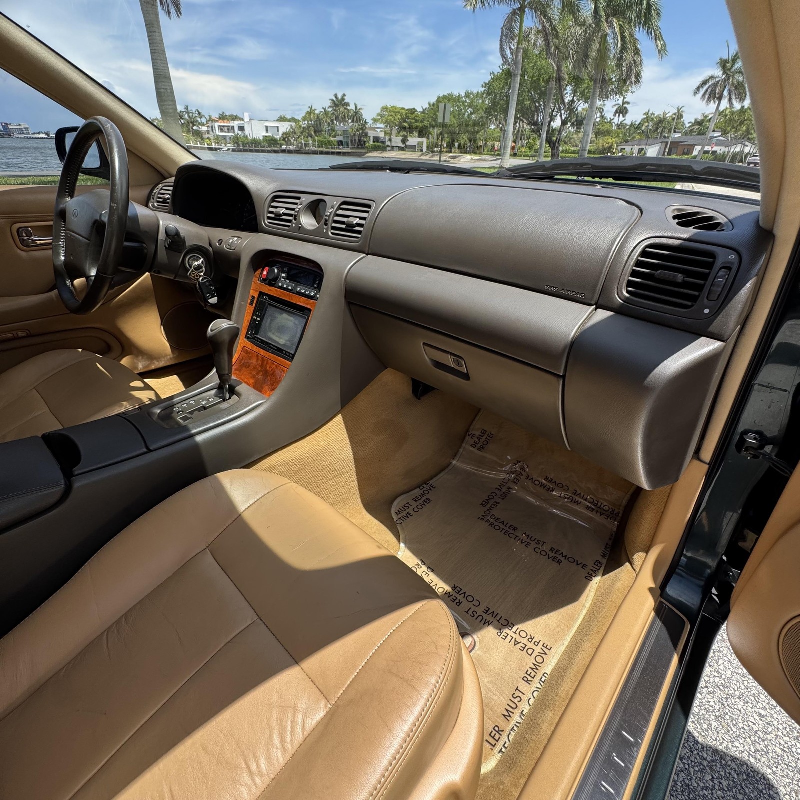 Infiniti-J30-1993-Sedan-28