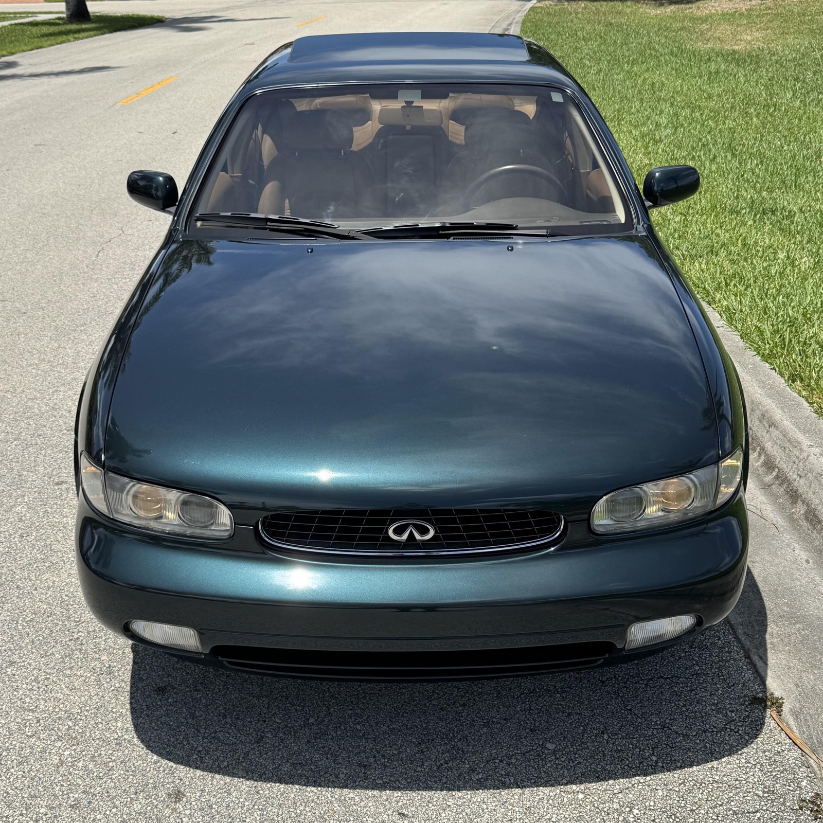 Infiniti-J30-1993-Sedan-3