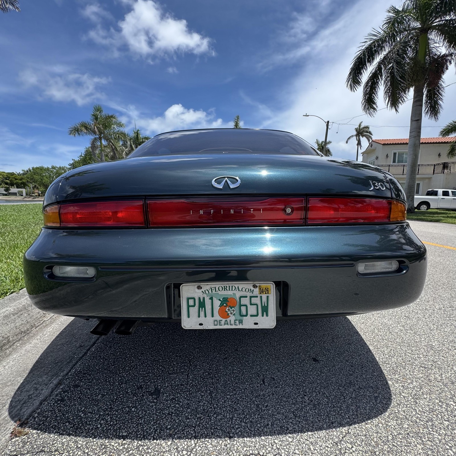 Infiniti-J30-1993-Sedan-34