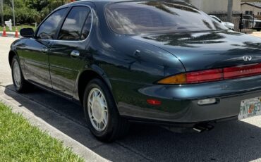 Infiniti-J30-1993-Sedan-8