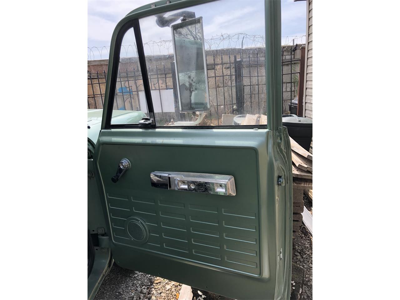 International-1210-1971-Green-Black-18