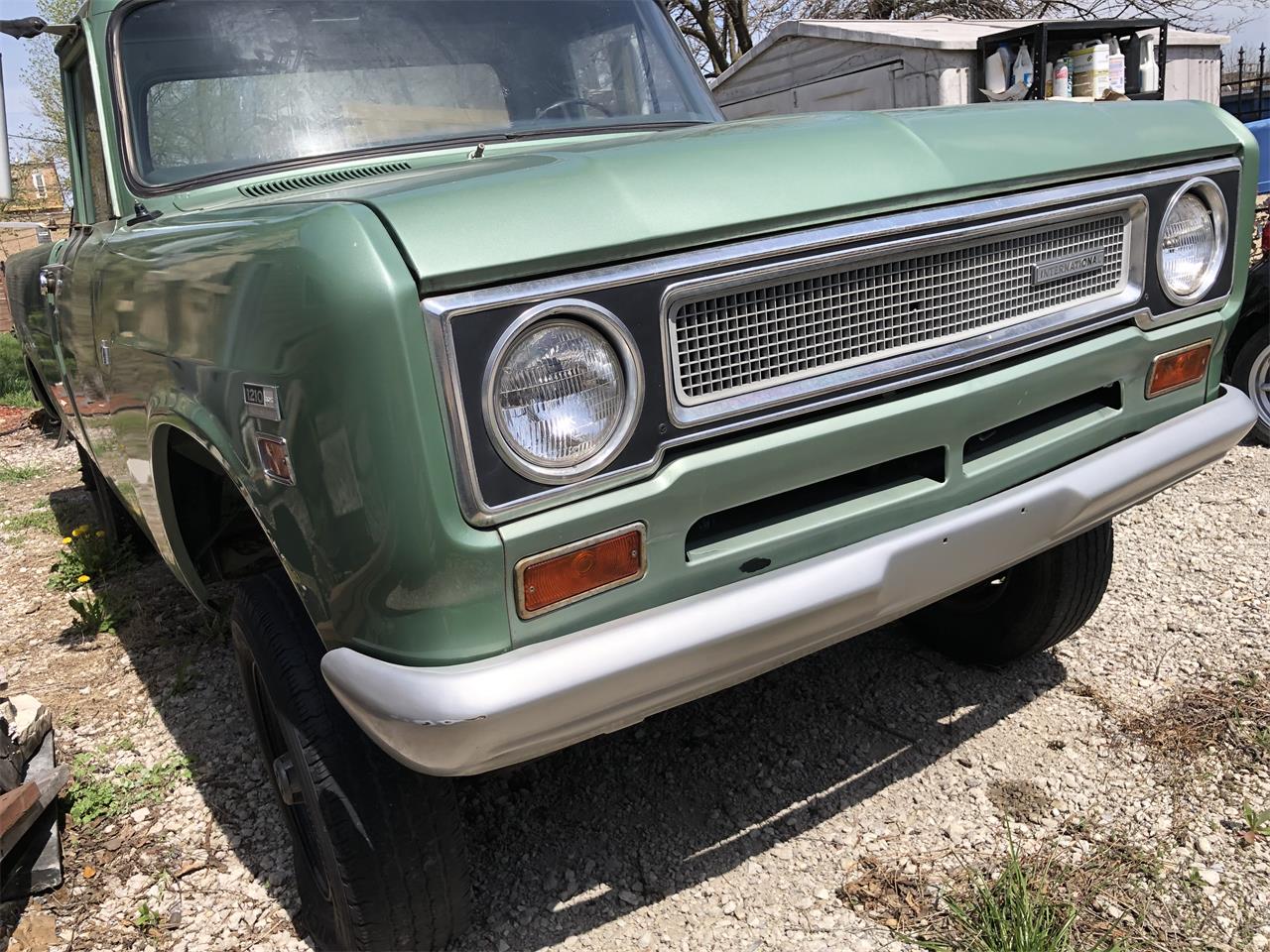 International-1210-1971-Green-Black-3