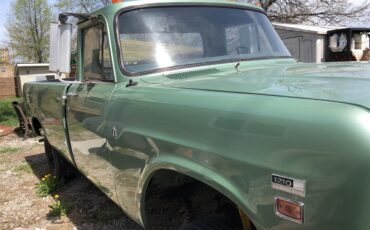 International-1210-1971-Green-Black-4