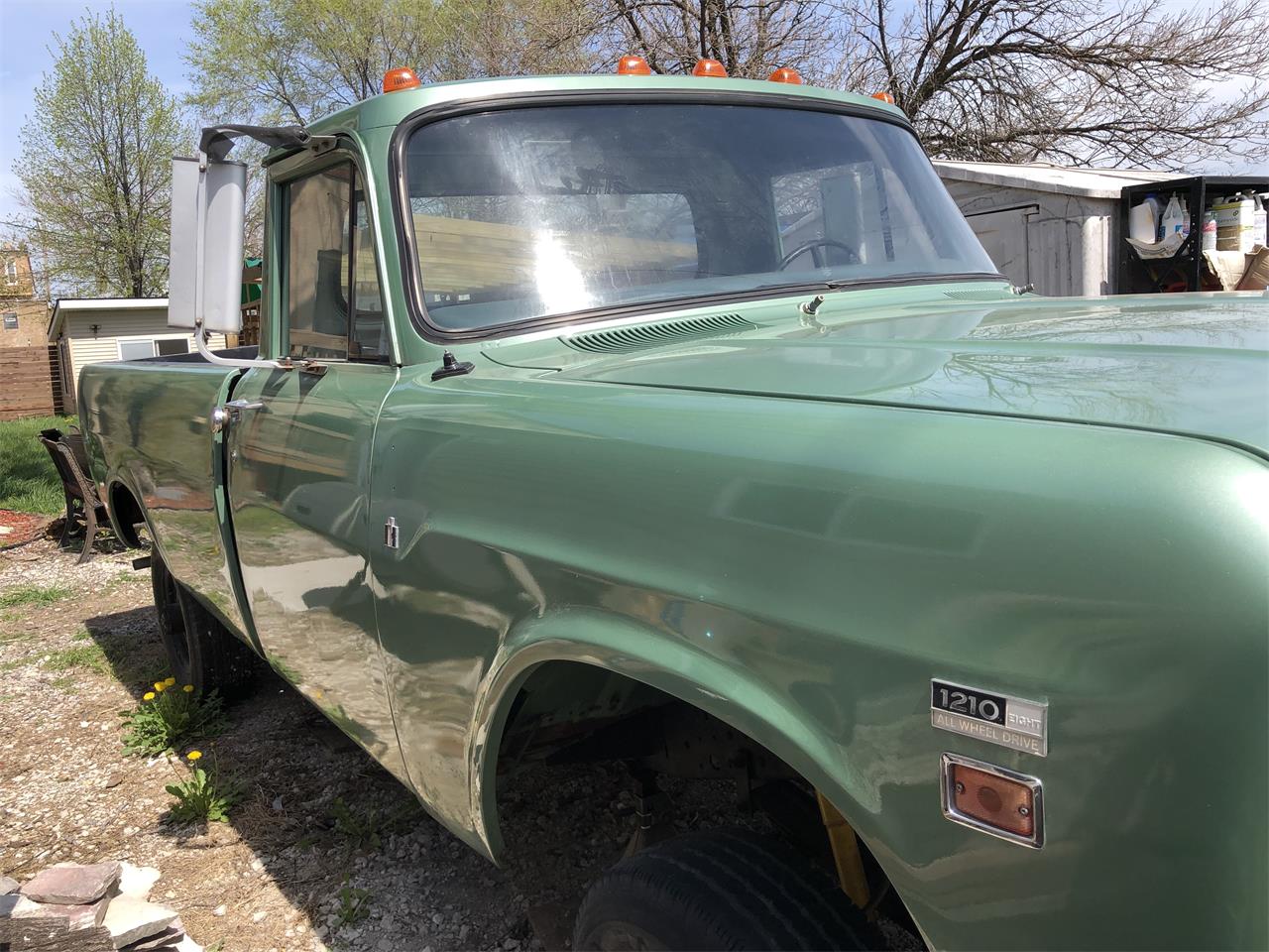 International-1210-1971-Green-Black-4