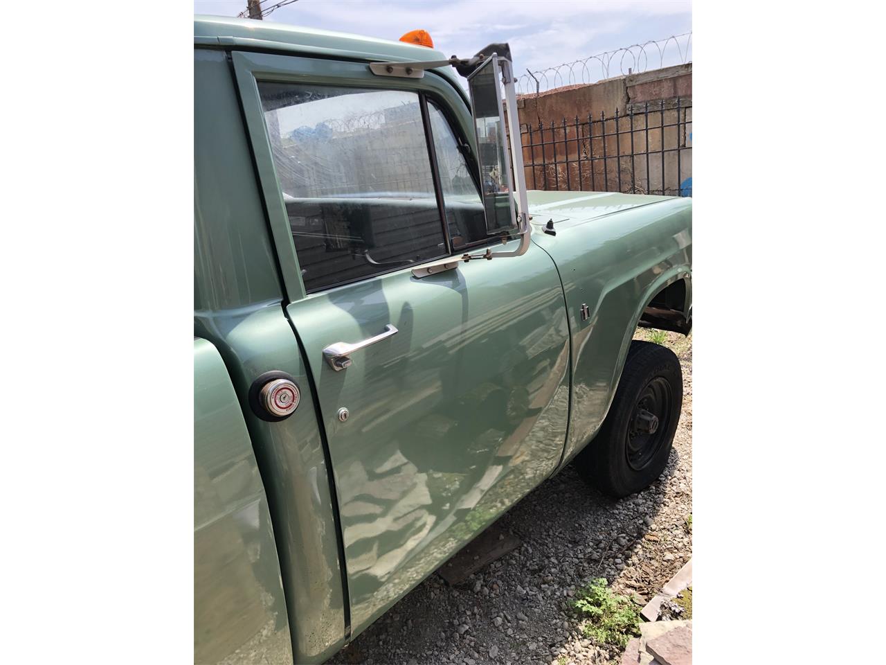 International-1210-1971-Green-Black-9