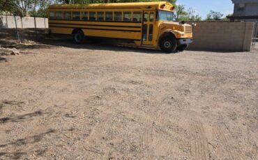 International-3800-bluebird-diesel-1992-yellow-1