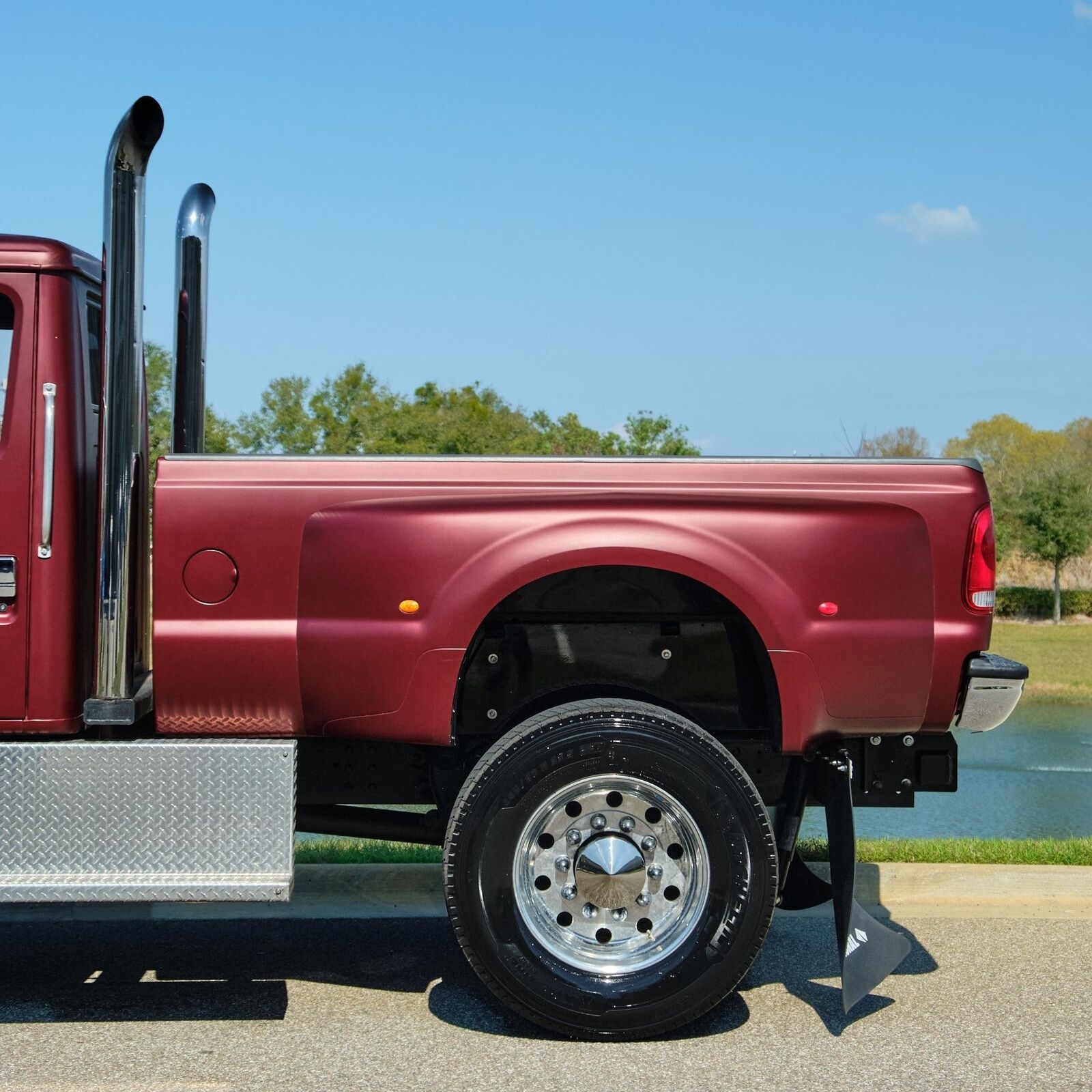 International-4700-1993-Truck-14