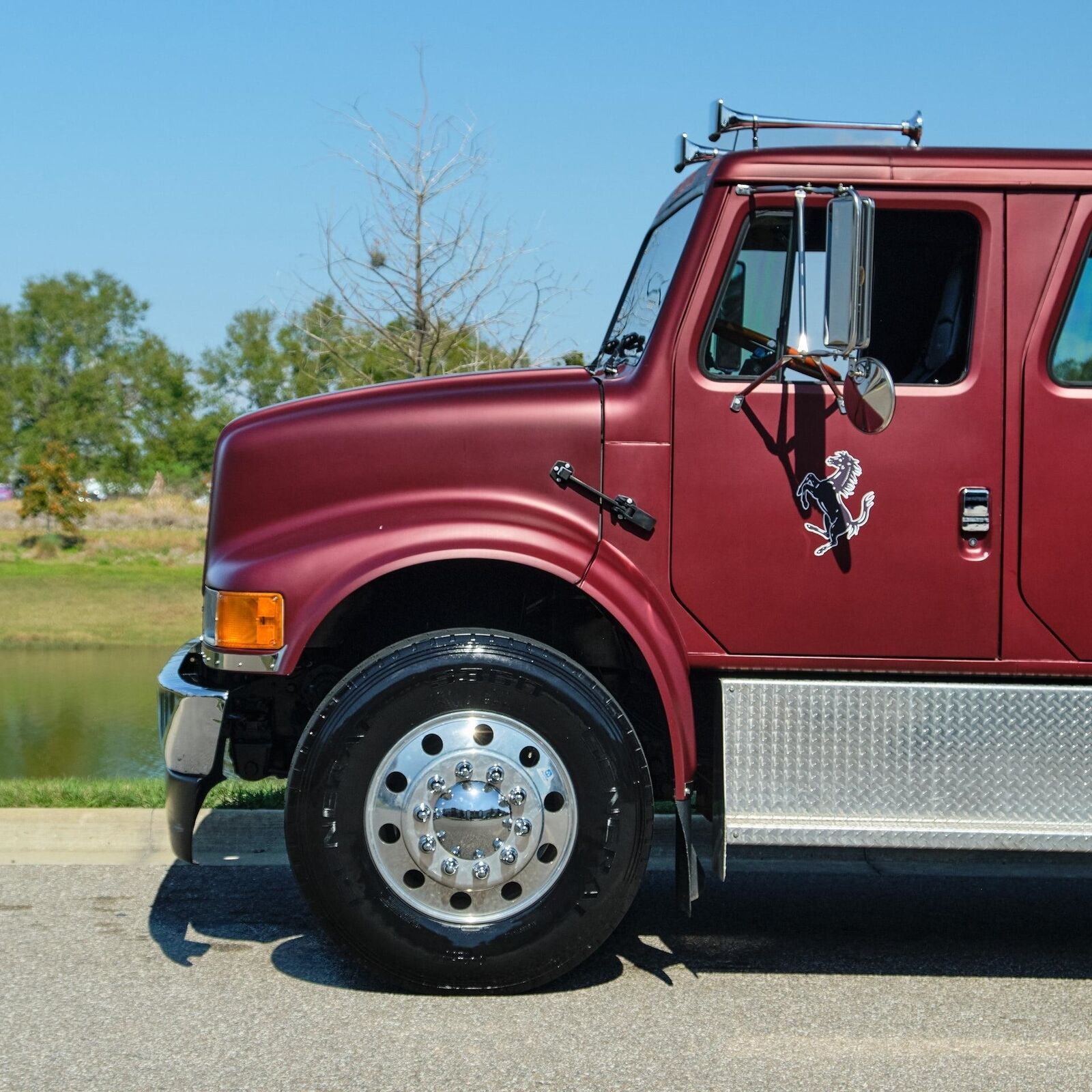 International-4700-1993-Truck-16