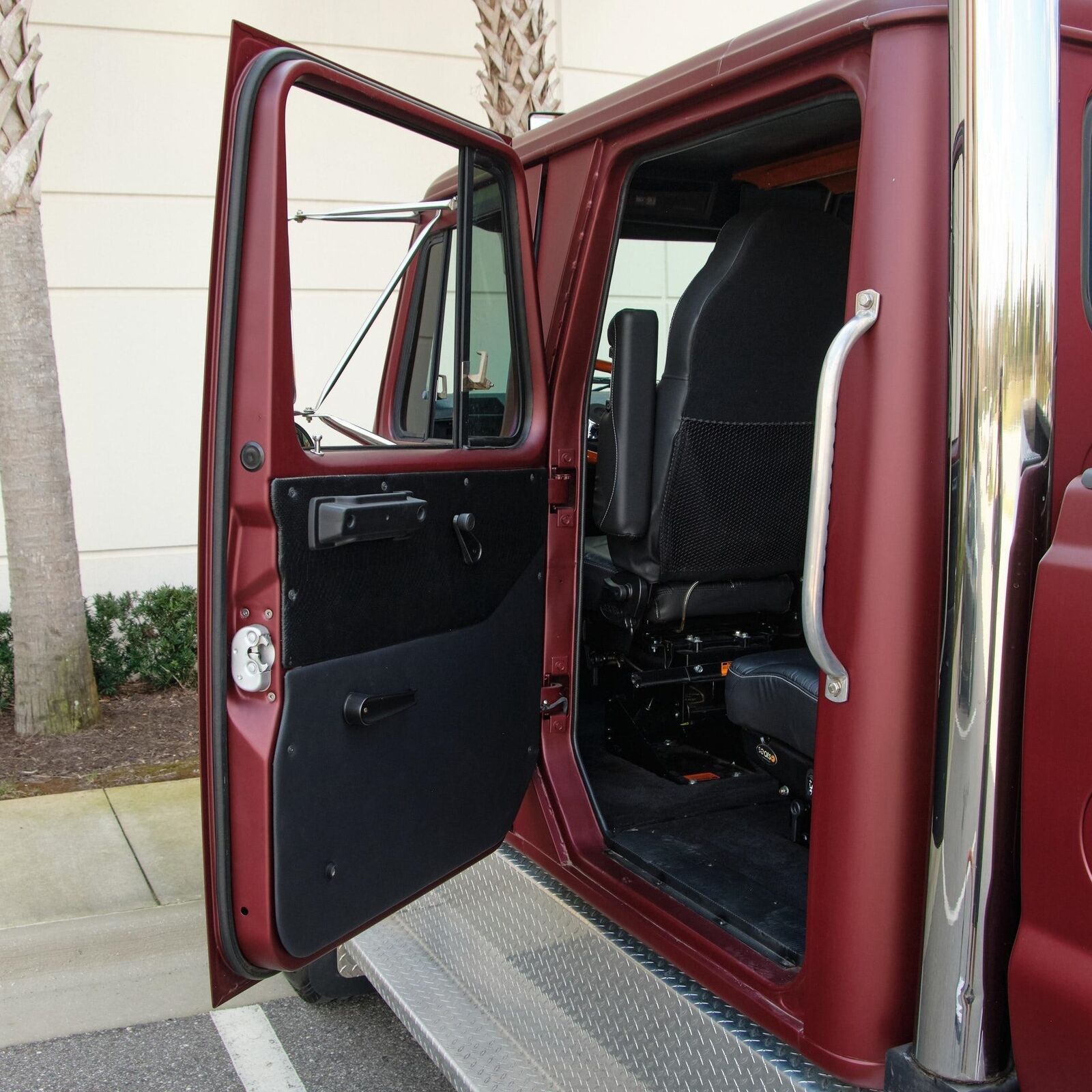 International-4700-1993-Truck-31